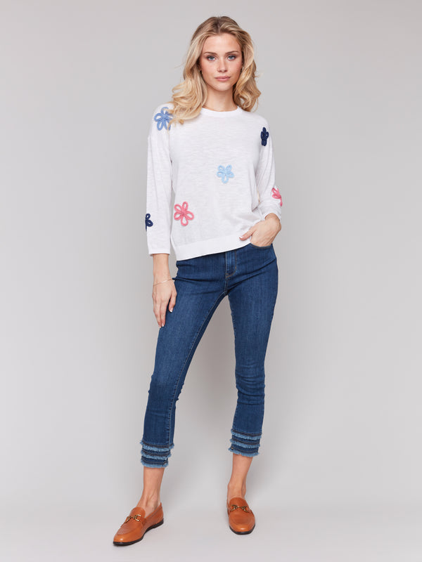 3/4 SLEEVE EMBROIDERED DAISY SWEATER