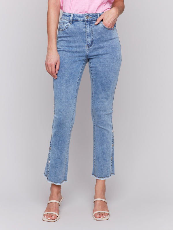 BOOTLEG JEAN WITH SIDE SNAPS