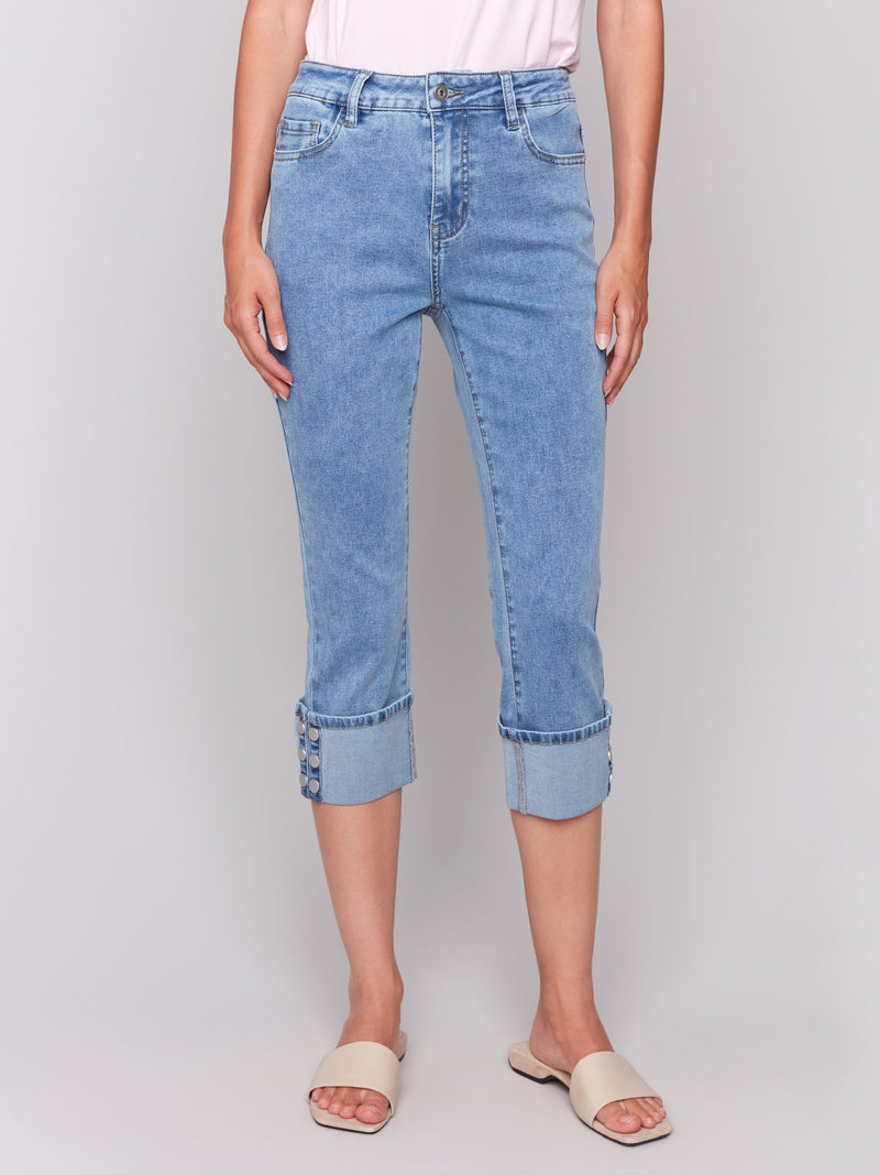 JEAN CAPRI WITH SNAP HEM DETAIL