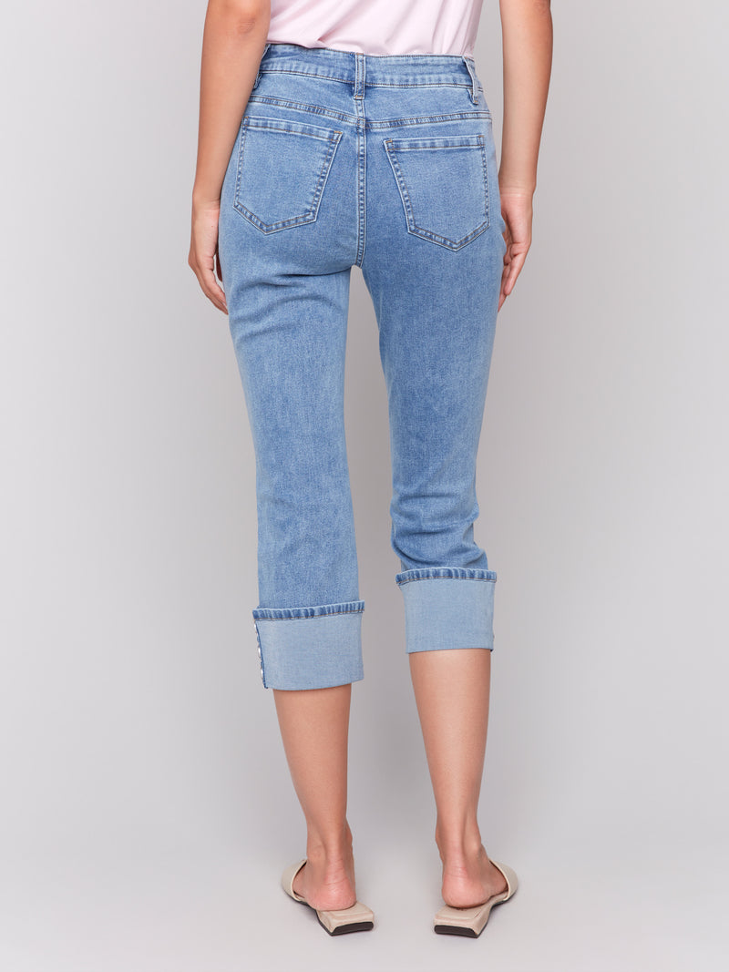 JEAN CAPRI WITH SNAP HEM DETAIL