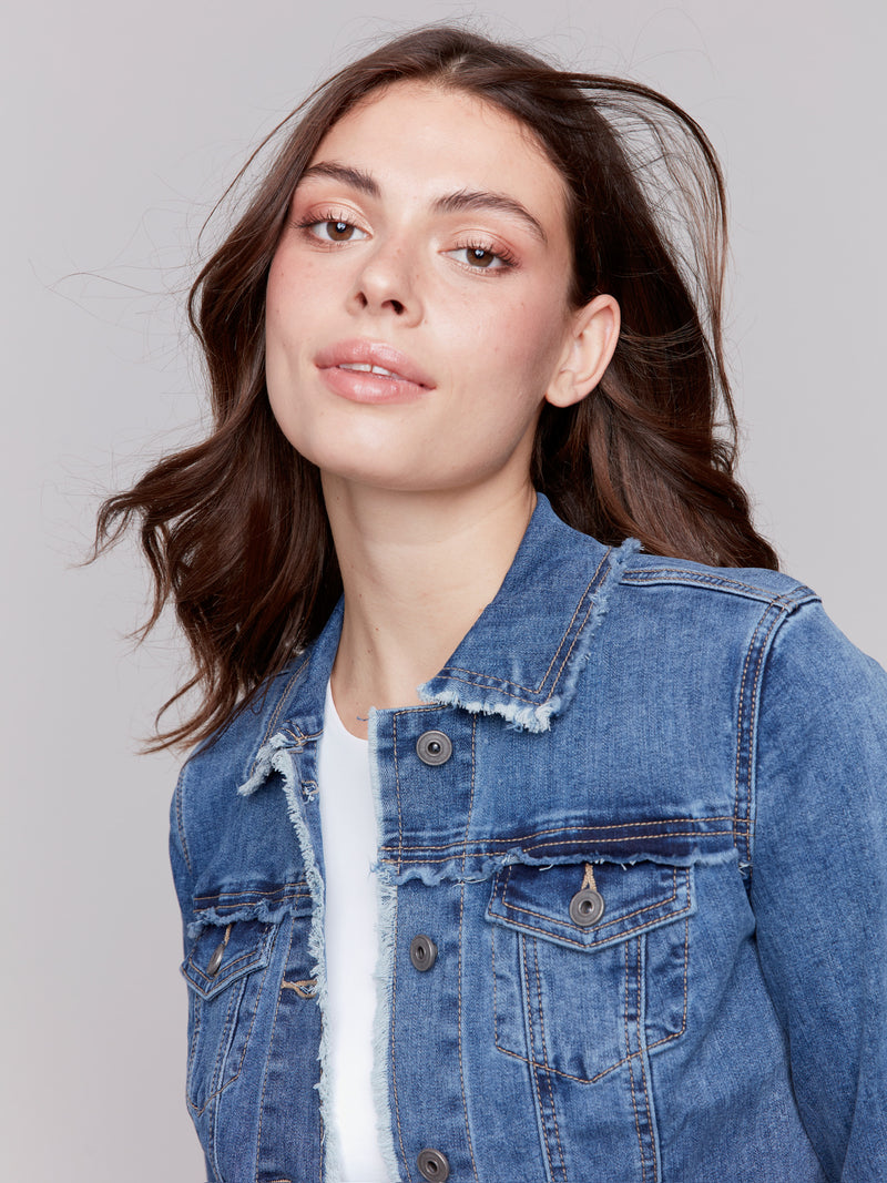 JEAN JACKET WITH FRAY EDGE