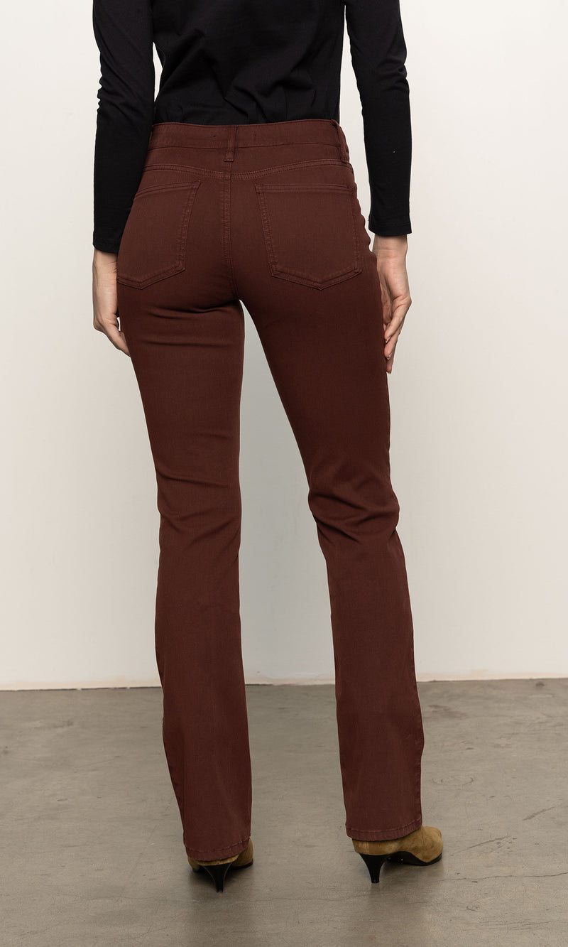 SCULPTED BLOUSE BROOKE BOOTCUT