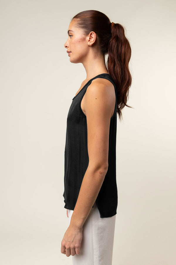 SCOOP NECK SATIN TANK