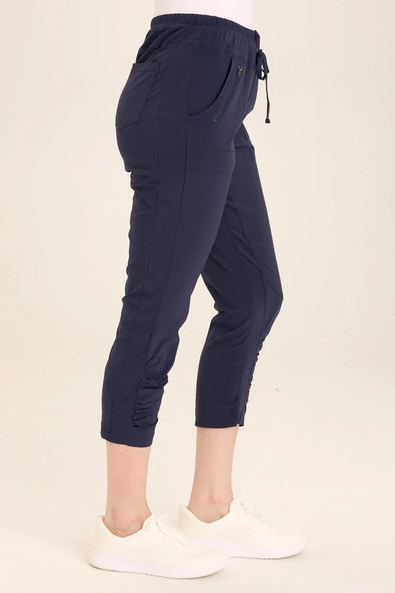 AKSANA LEGGING  (available in 2colors)