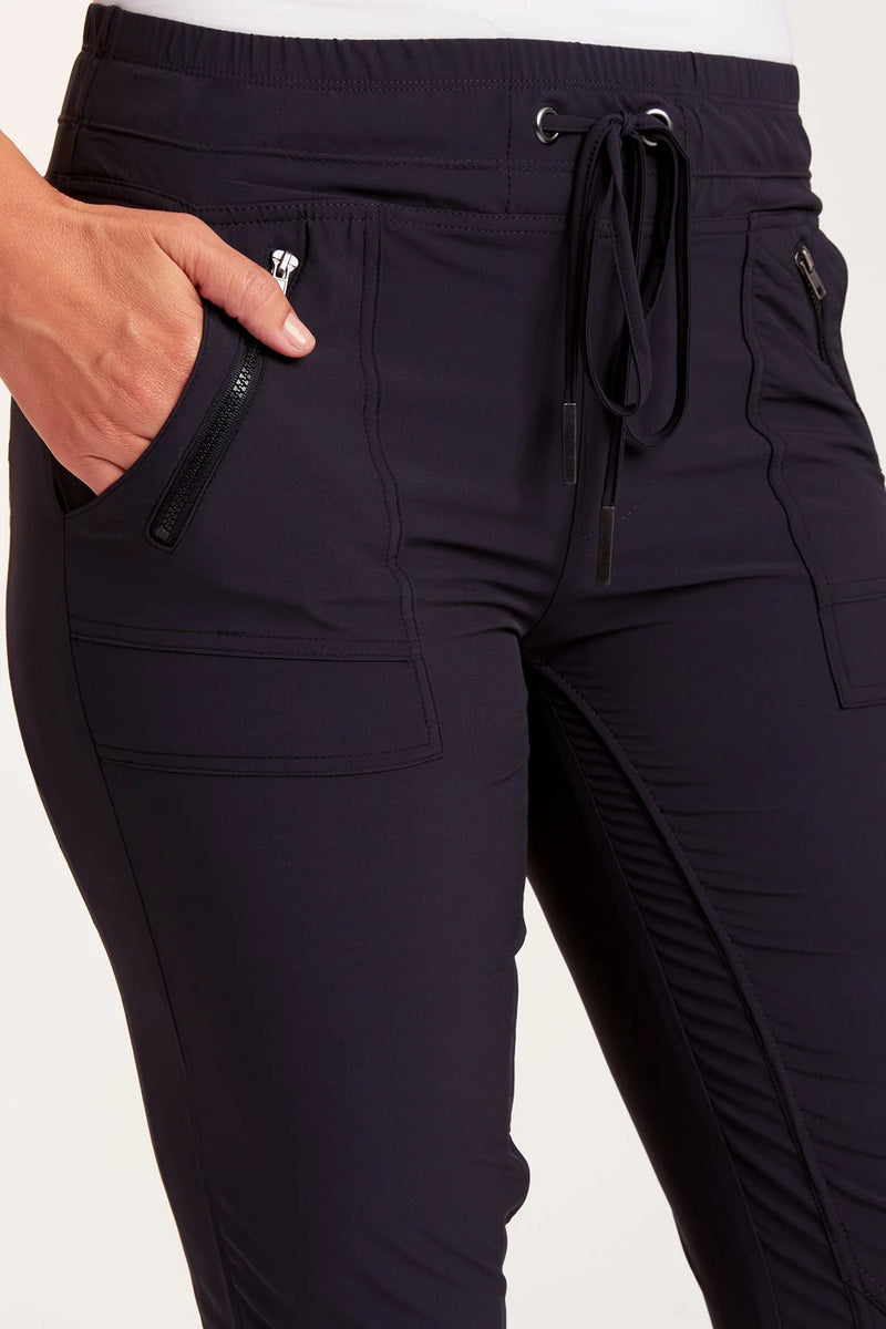 AKSANA LEGGING  (available in 2colors)