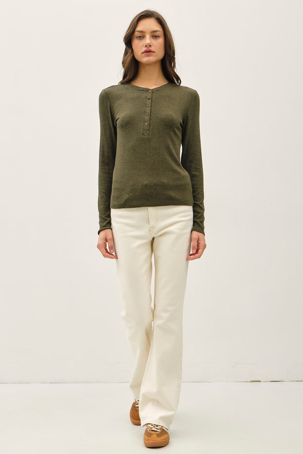 LONG SLEEVE HENLEY ( available in 2 colors)