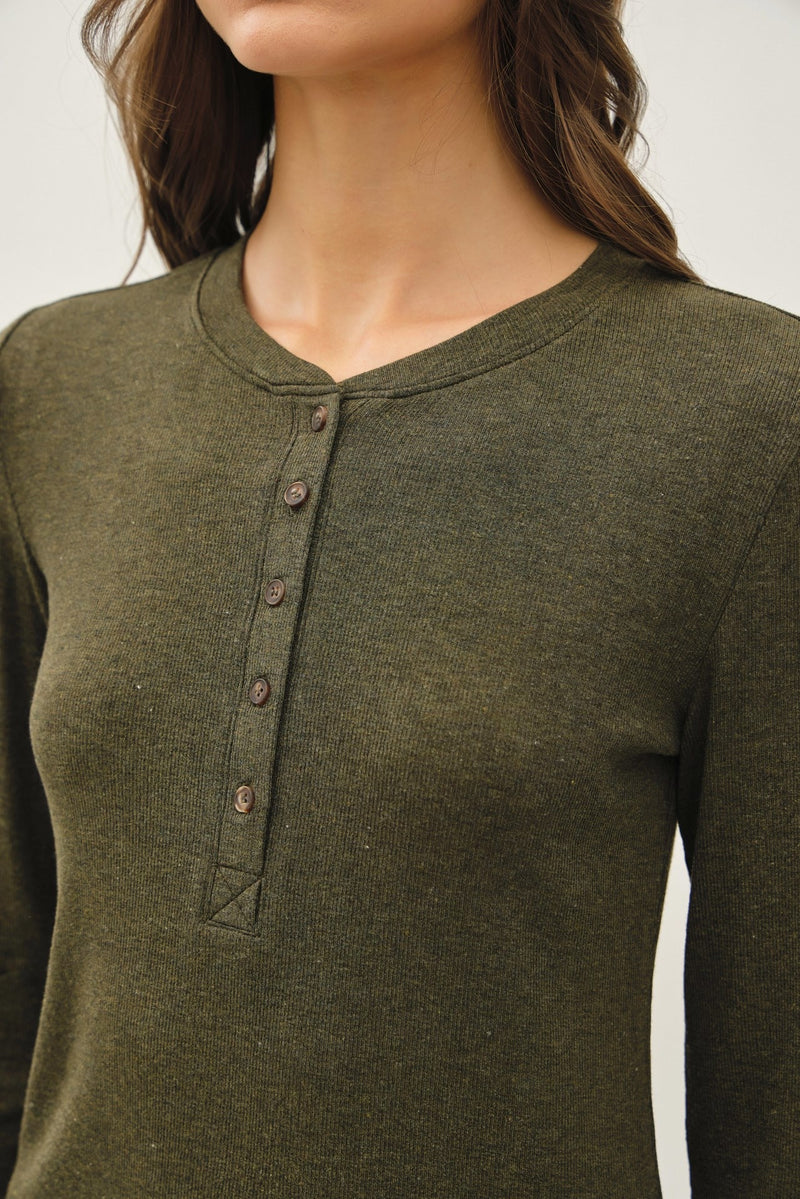 LONG SLEEVE HENLEY ( available in 2 colors)