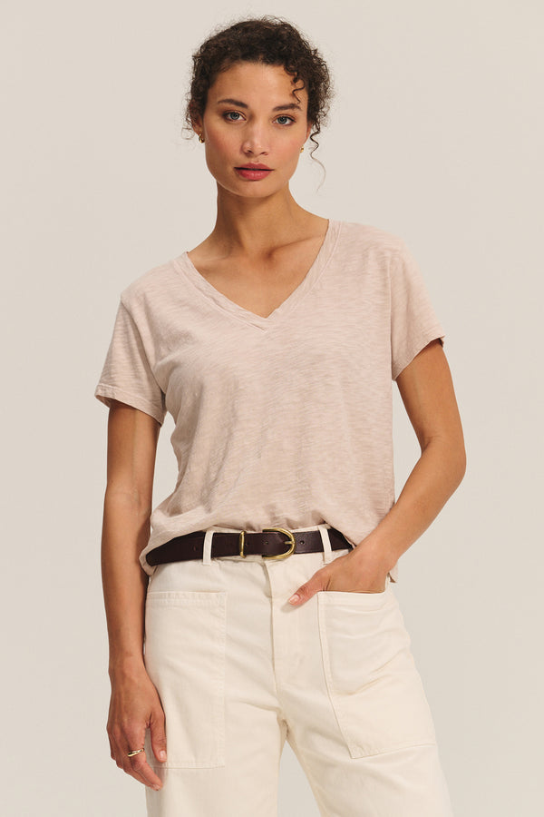 SHORT SLEEVE V NECK CROP TEE (available in CABERNET)