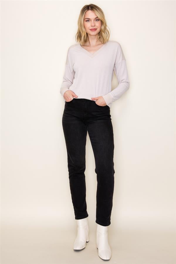 V NECK FABRIC BLOCK TOP (available in 2 colors)