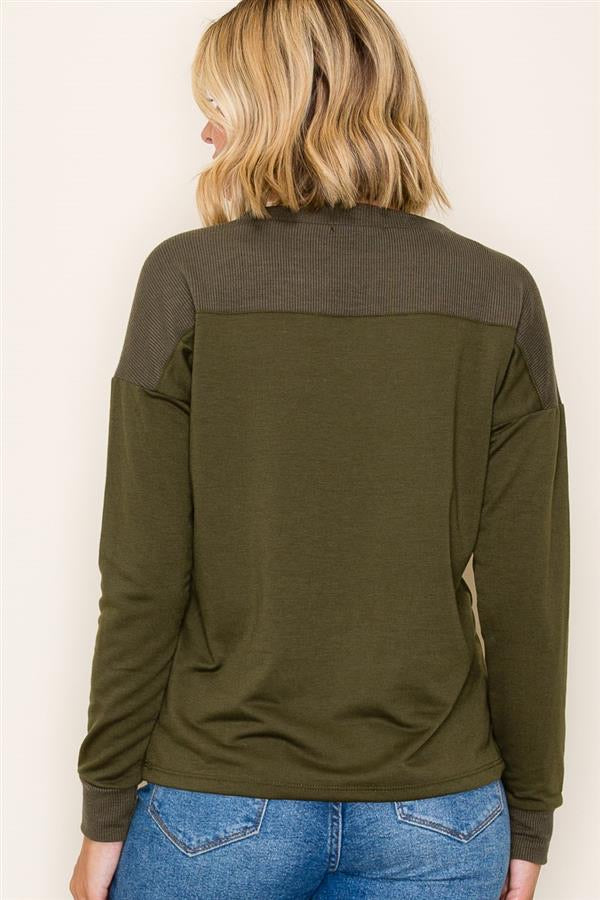 V NECK FABRIC BLOCK TOP (available in 2 colors)
