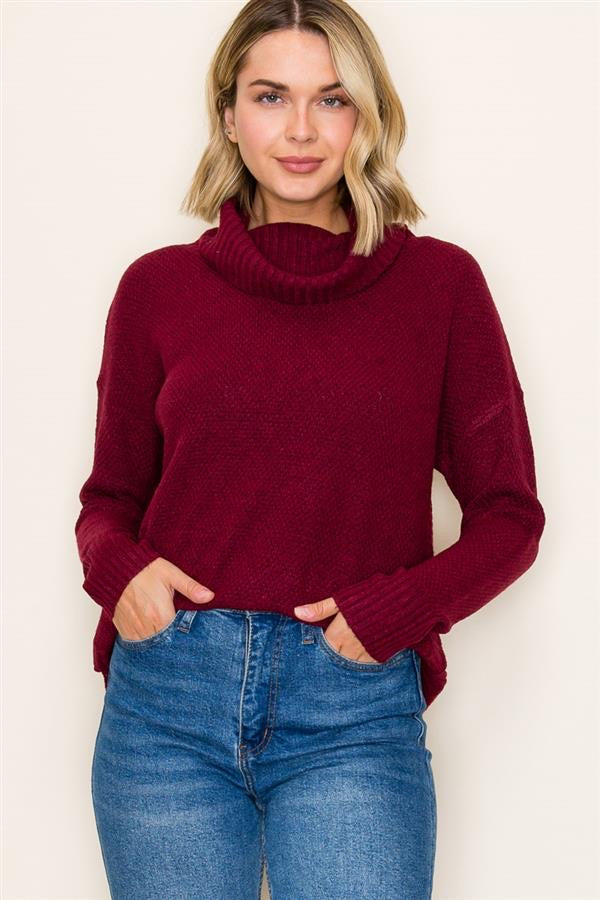 SLOUCHY TURTLE NECK SWEATER