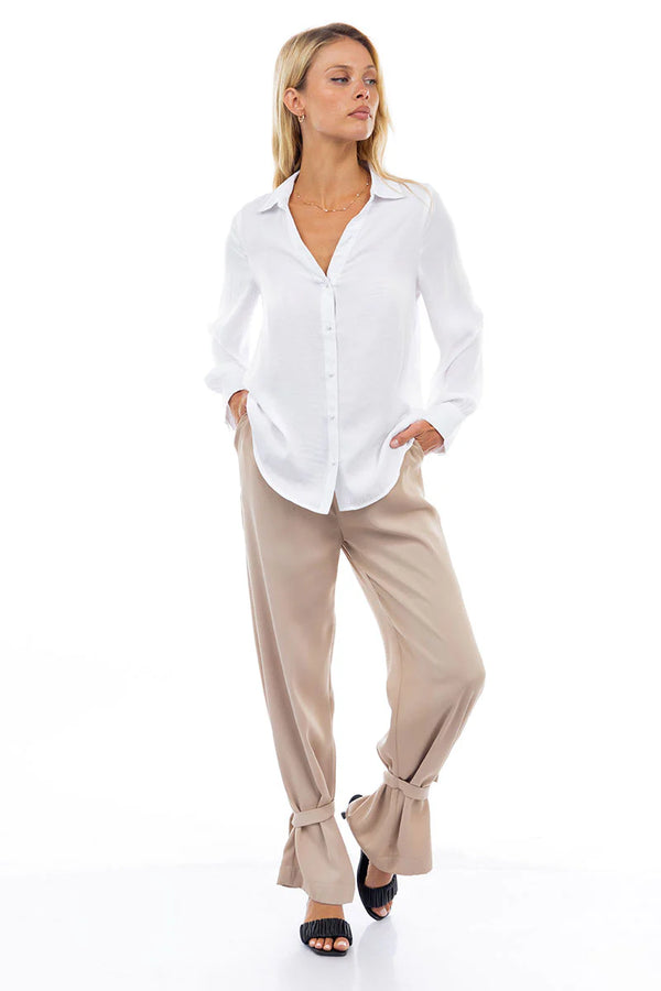 LONG SLEEVE V NECK BLOUSE