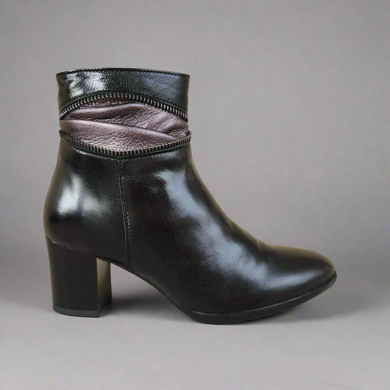 BOOTIE WITH ZIP DETAIL