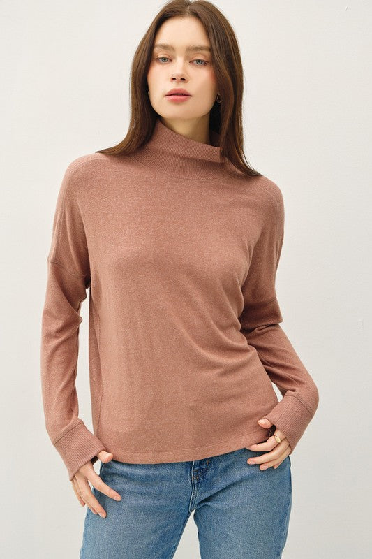 TURTLE NECK SWEATER (available in 2 colors)