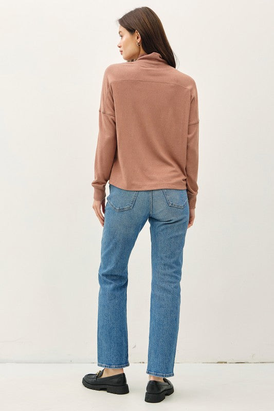 TURTLE NECK SWEATER (available in 2 colors)