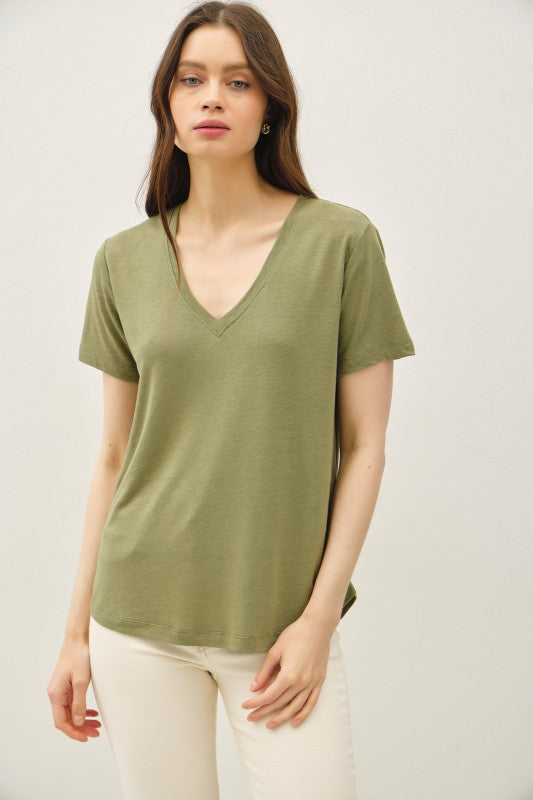 SUPER SOFT V NECK TEE ( available in 2 colors)