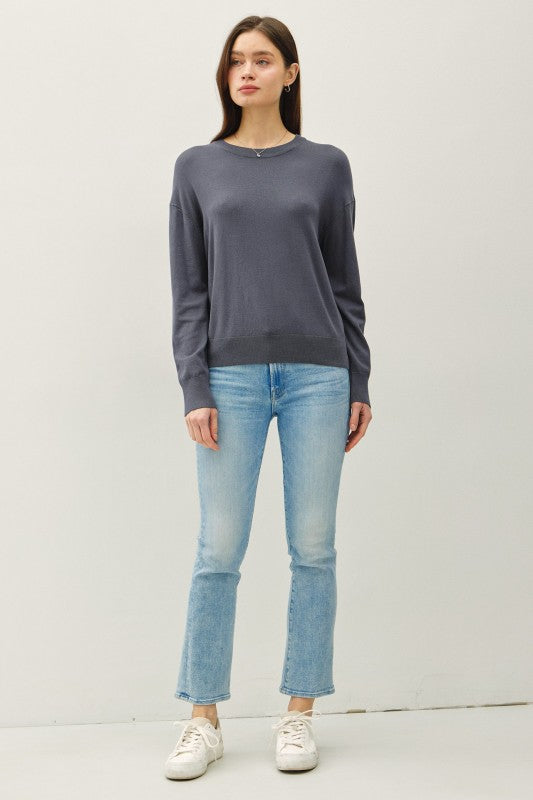 LITE WEIGHT CREW NECK SWEATER