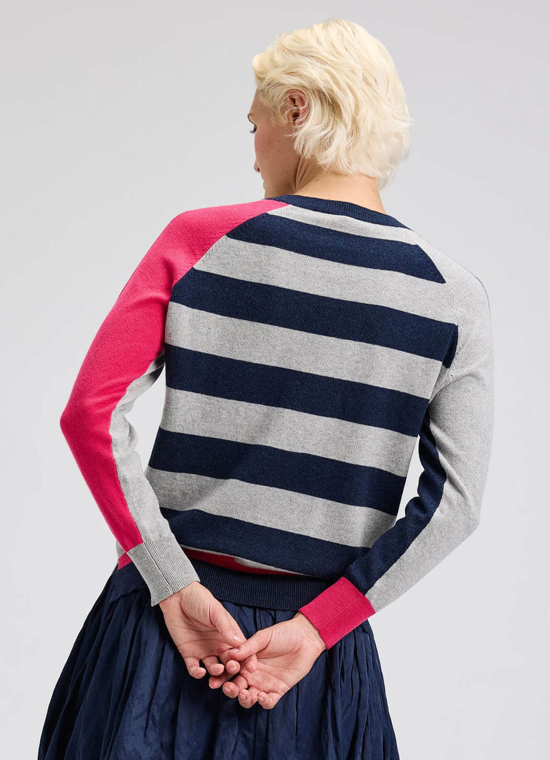 COLOR BLOCK WITH STRIPE BACK
