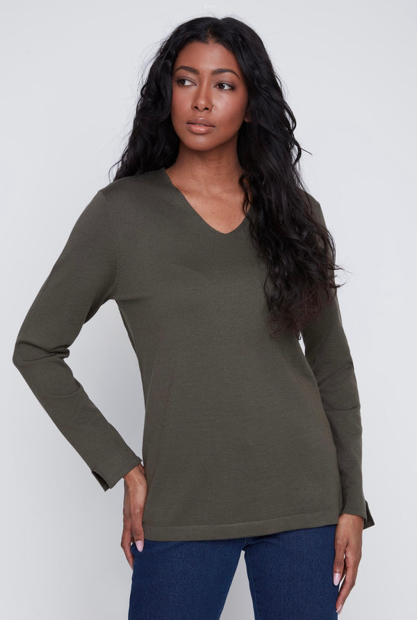 LONG SLEEVE V NECK TOP