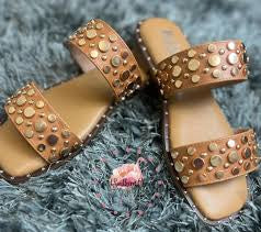 STUDDED FLAT SANDAL