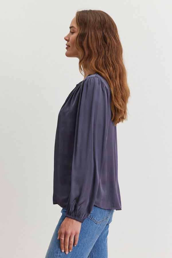 LONG SLEEVE V NECK BLOUSE