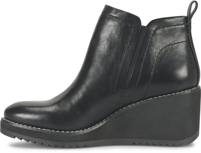 WET WEATHER WEDGE BOOTIE