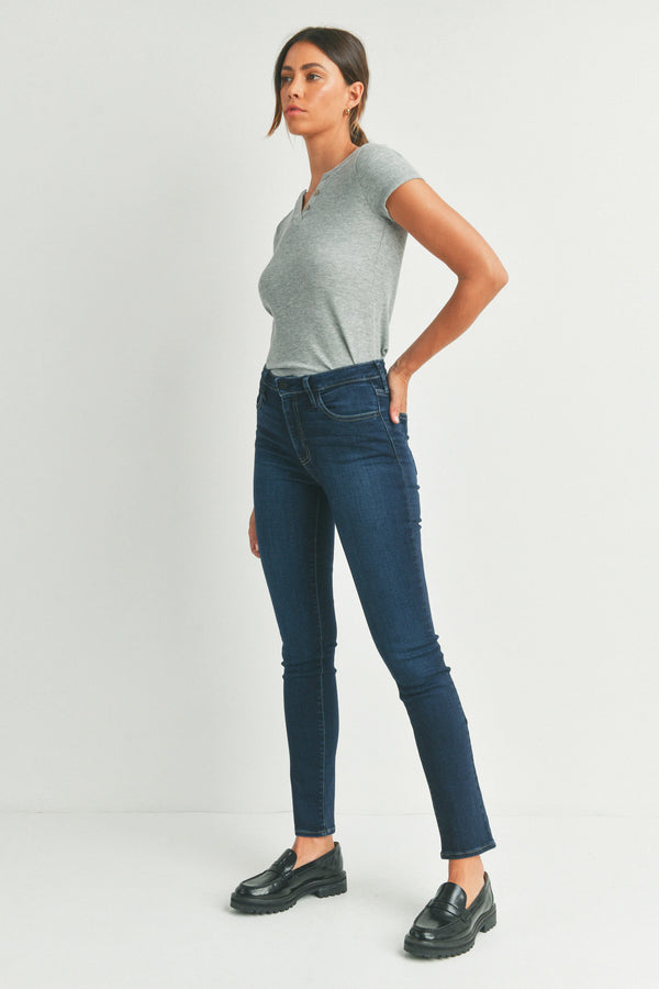 SUPER SOFT STRAIGHT JEANS