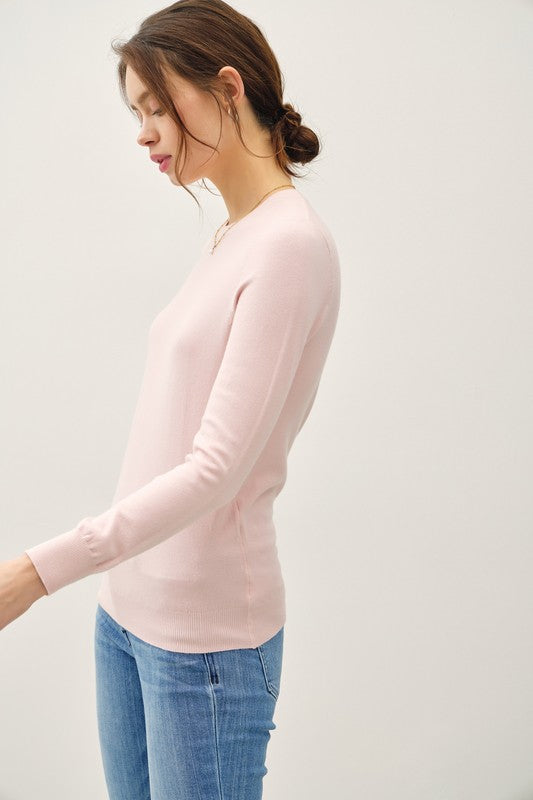 ROUND NECK CLASSIC SWEATER (available in more colors)