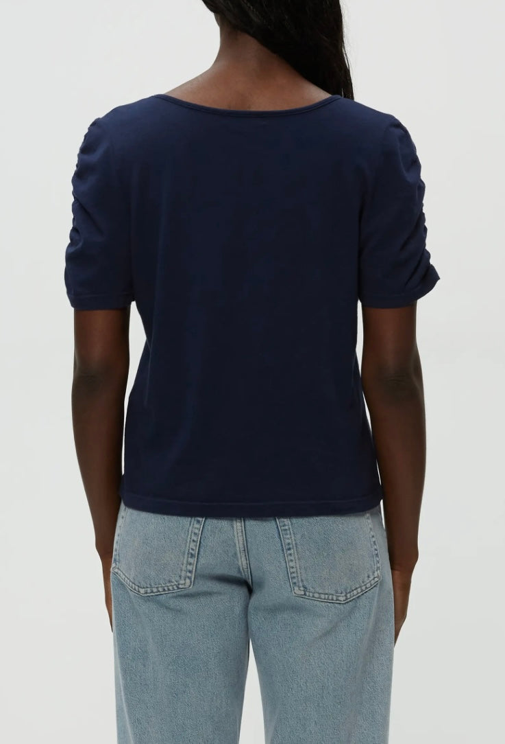 JOSIE V NECK TOP