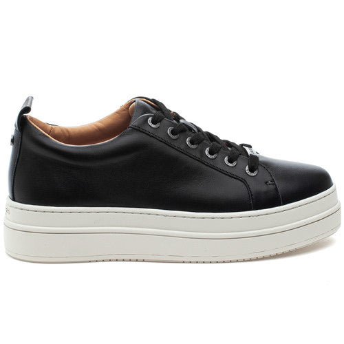 LEATHER TENNIS SHOE